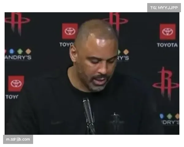 乌度卡火箭末节防守调整 阿门汤普森领防外线效果